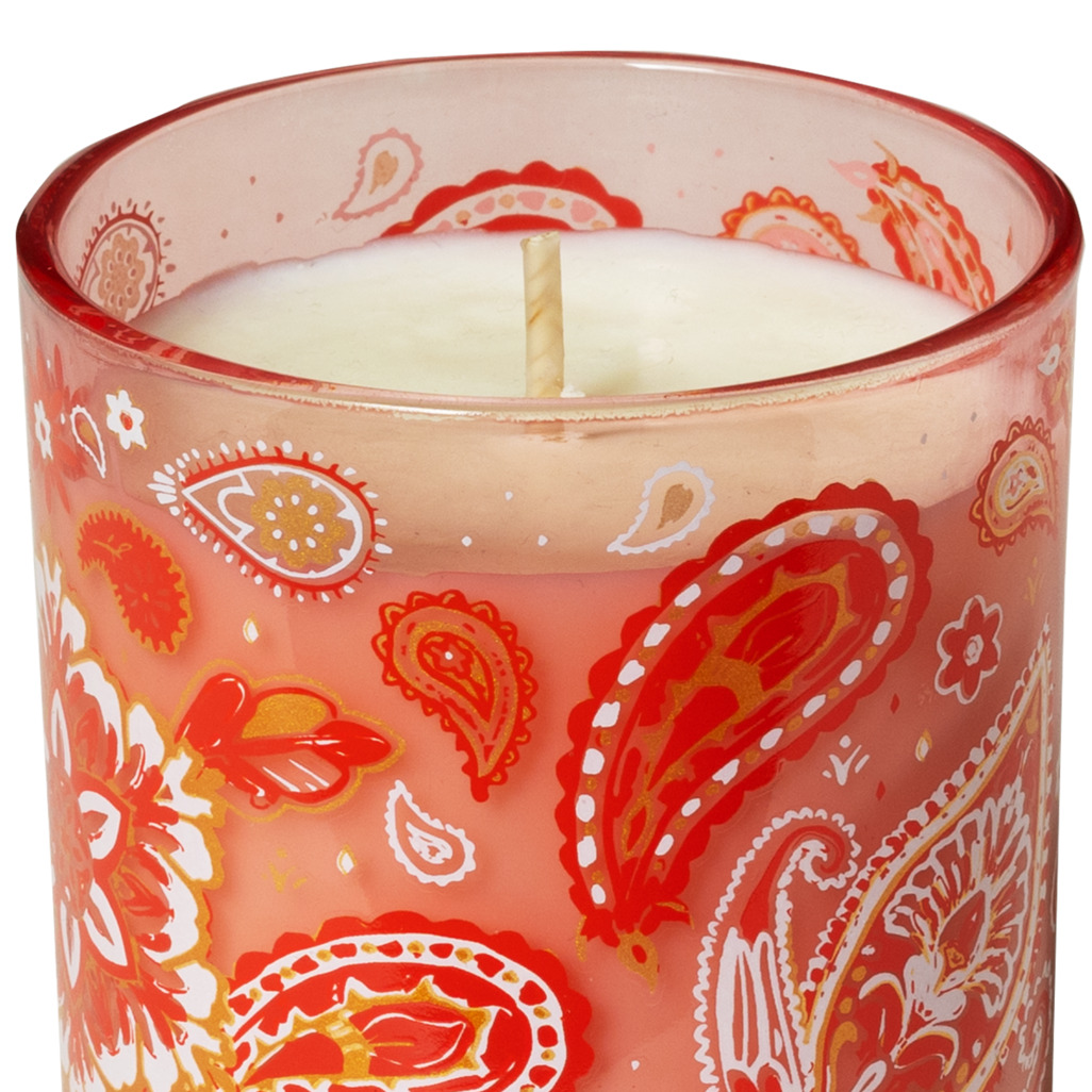 Cherished Classics Christmas Breakfast Tea Inspired Candle image number 2