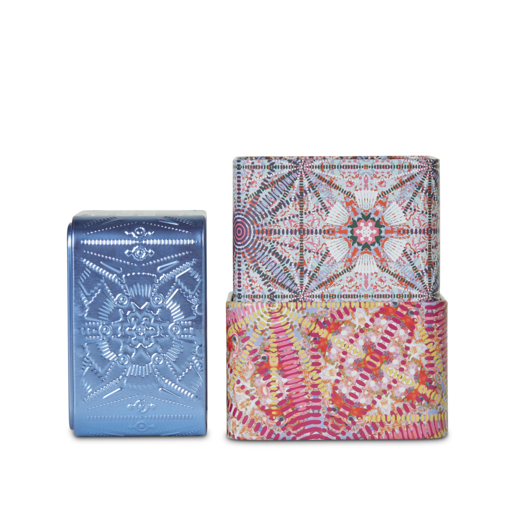 Christmas Breakfast Tea Bag Tin 25 pack image number 10