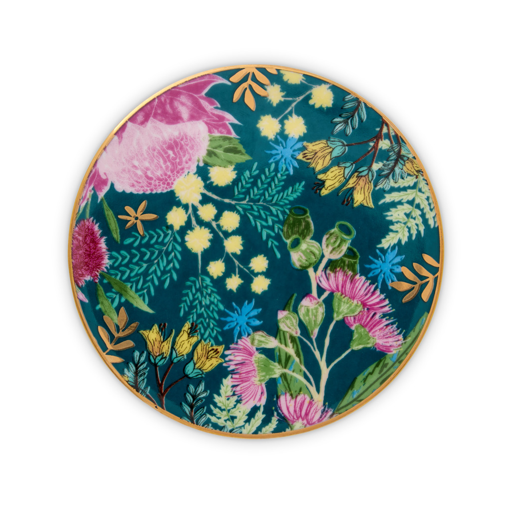 Wild At Heart Coaster Bush image number 0