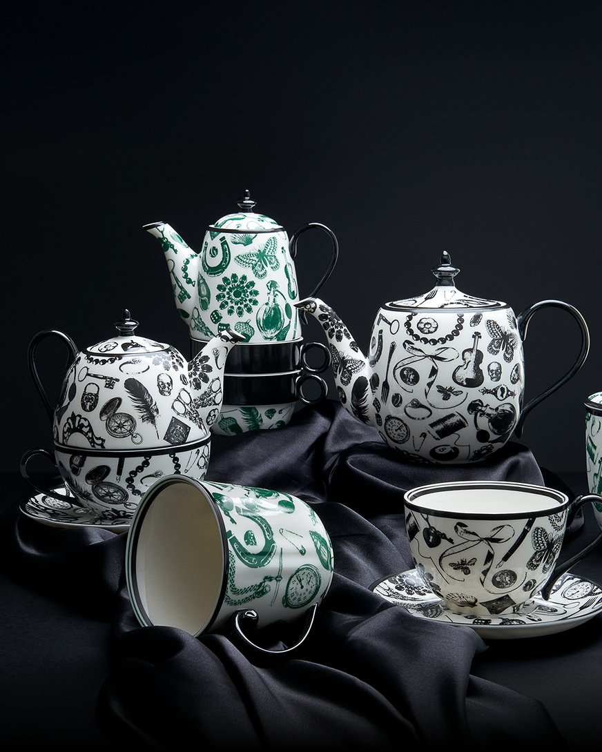 Curios teaware collection