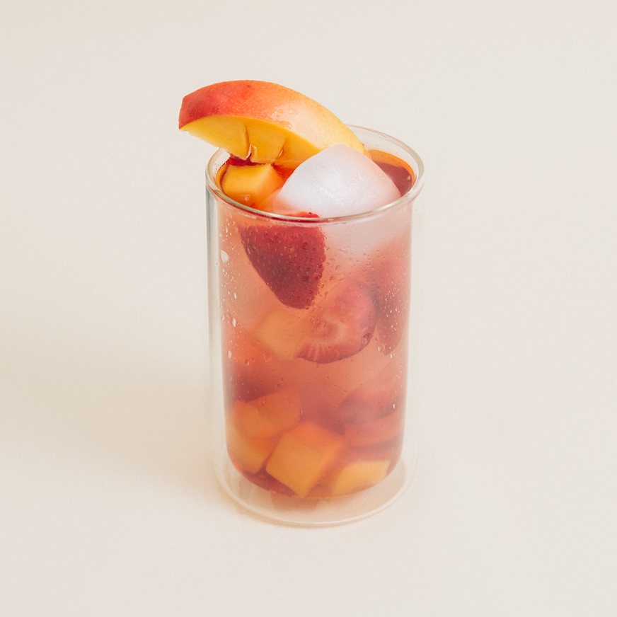 Mango and berry iced tea