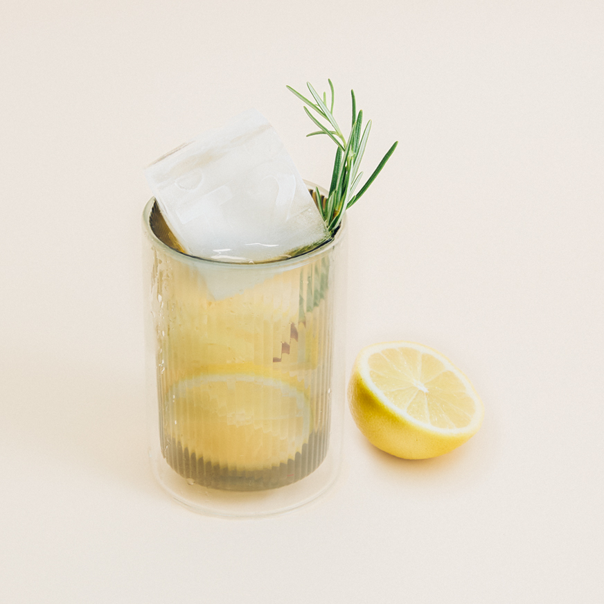Rosemary and lemon iced tea